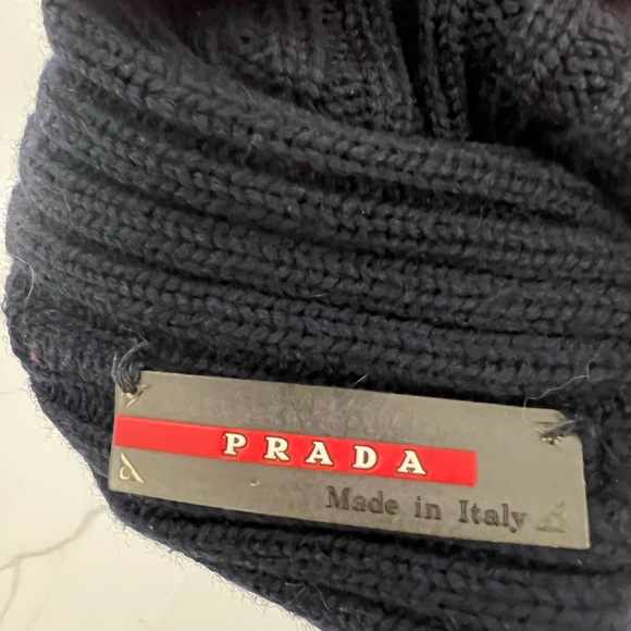 Men’s PRADA wool hat - Picture 2 of 2